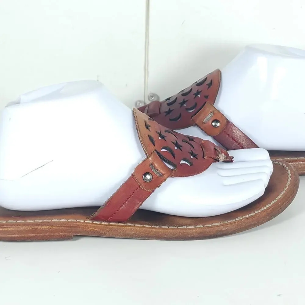 Freebird by Steven Women's Vallarta US8 Red Leather Moon Stars Thong Sandals